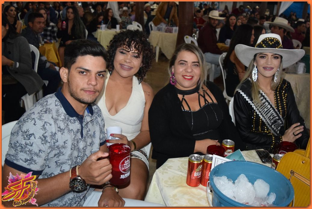 BAILE DA RAINHA DA EXPOVALE 2019